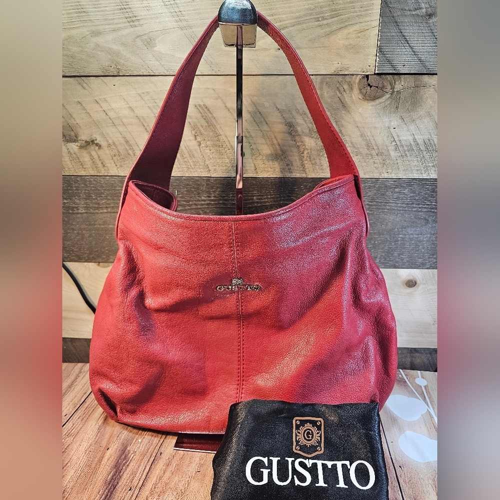 Gustto Red Stunning Shoulder Bag. With Dustbag.Goldtine Hardware.EUC